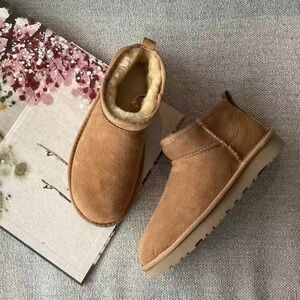 UGG Women's Classic Ultra Mini Boots